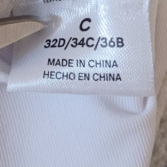 VENUS Hampton Bikini Top, size 32D/34C/36B - Picture 10 of 11